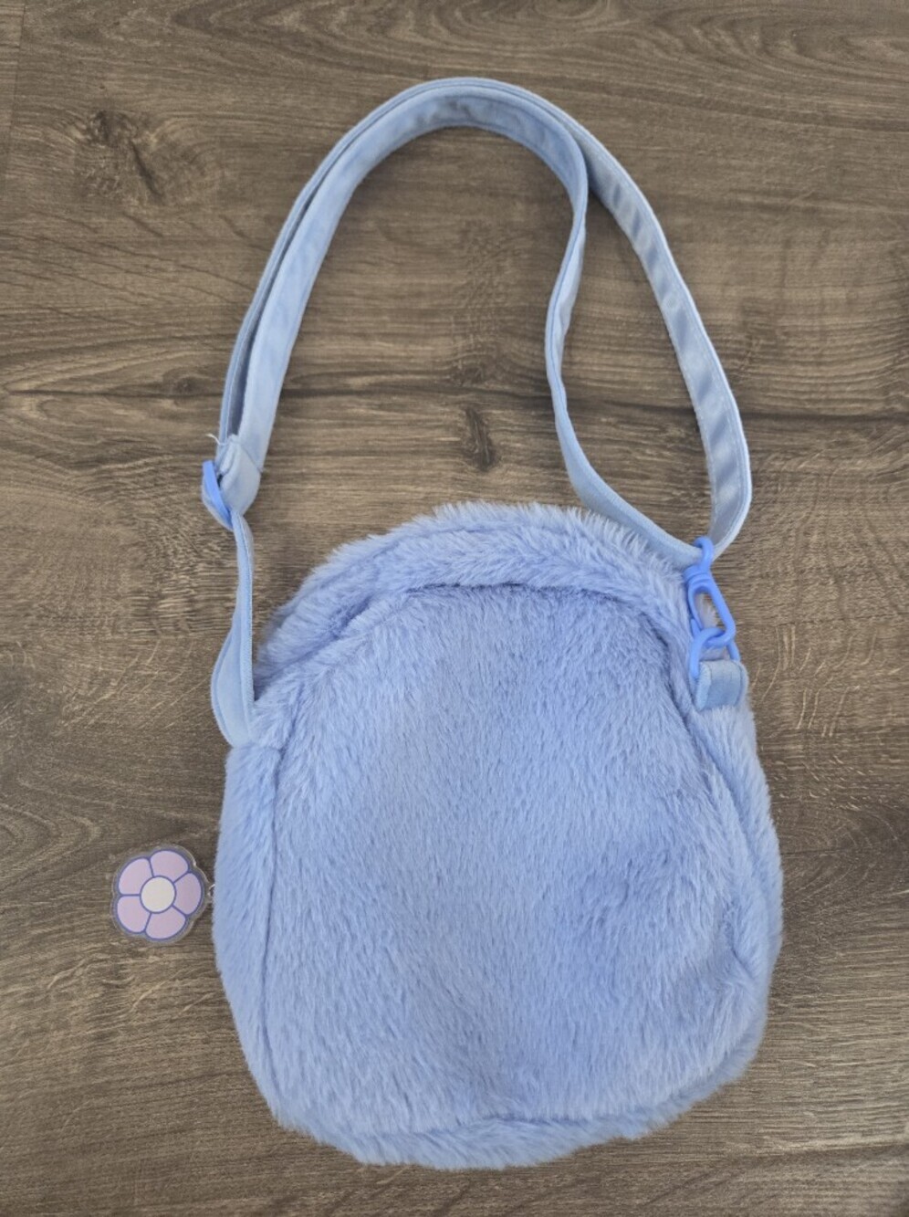 Miniso Stitch Inspired Plush Crossbody Bag - Picture 4 of 6